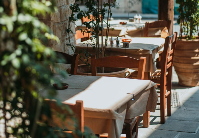 Meze Taverna Restaurant in Limassol: A True Taste of Cyprus